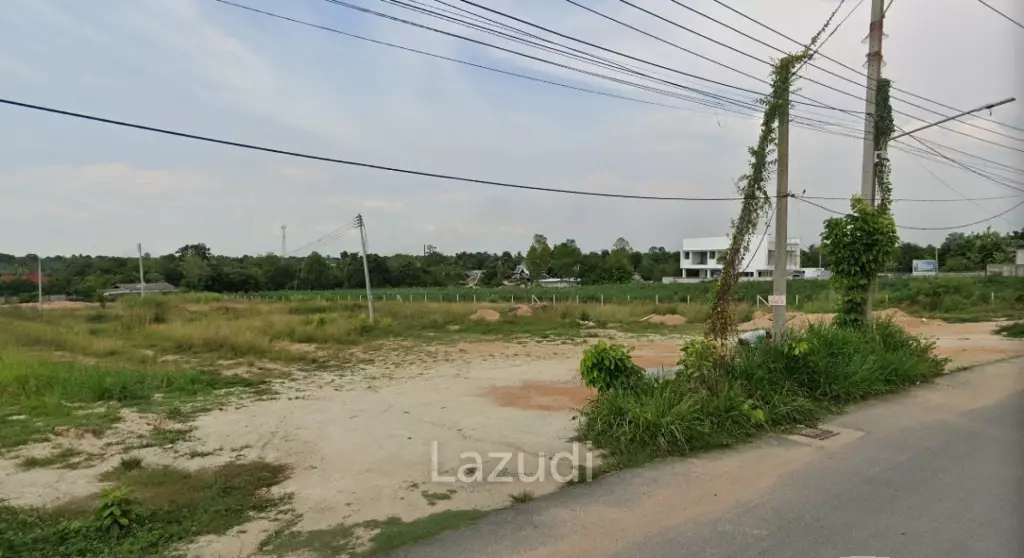 5 Rai 3 Ngan 14 SQ.W. (9,256 SQM) Land In Toongklom