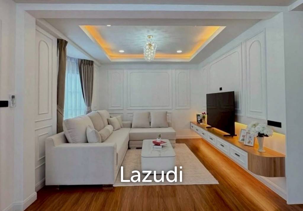 4 Beds 6 Baths 219.54 SQ.M. Pattaya Park Hill