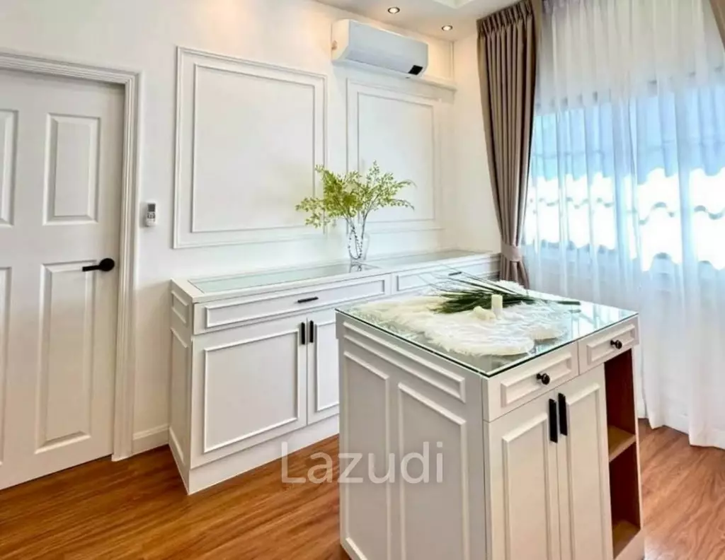 4 Beds 6 Baths 219.54 SQ.M. Pattaya Park Hill