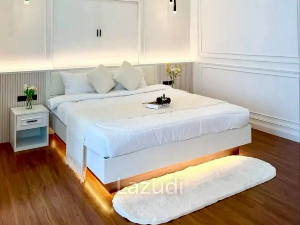 4 Beds 6 Baths 219.54 SQ.M. Pattaya Park Hill