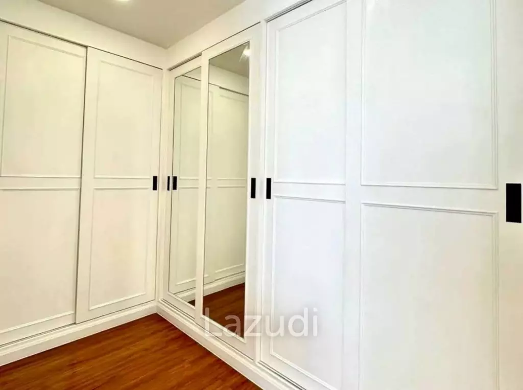 4 Beds 6 Baths 219.54 SQ.M. Pattaya Park Hill
