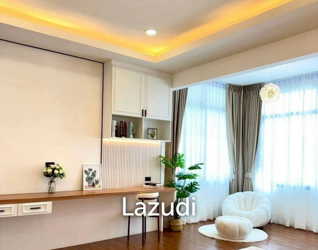 4 Beds 6 Baths 219.54 SQ.M. Pattaya Park Hill