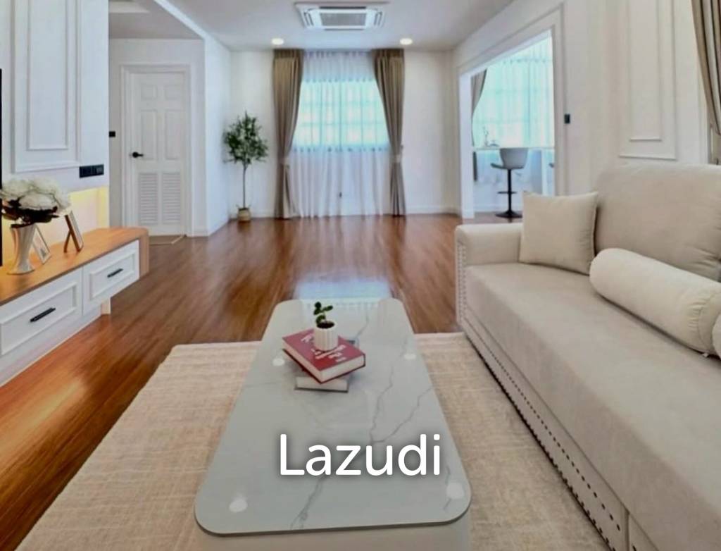 4 Beds 6 Baths 219.54 SQ.M. Pattaya Park Hill
