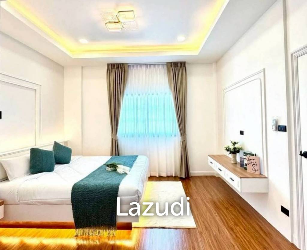 4 Beds 6 Baths 219.54 SQ.M. Pattaya Park Hill