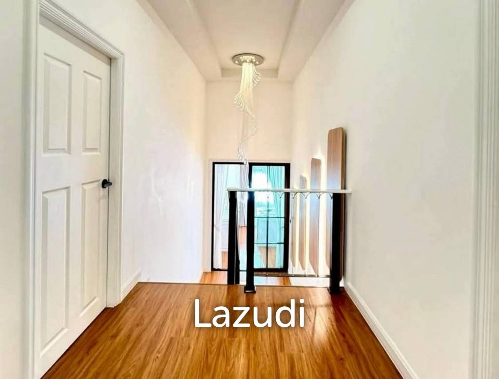 4 Beds 6 Baths 219.54 SQ.M. Pattaya Park Hill