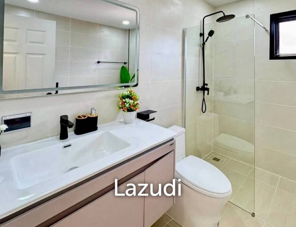 4 Beds 6 Baths 219.54 SQ.M. Pattaya Park Hill