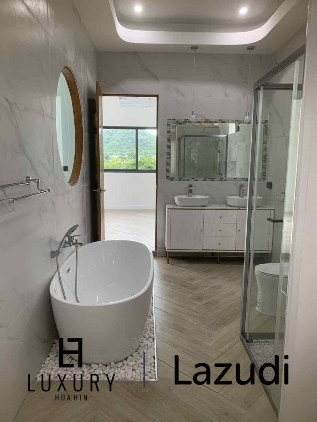 Luxury Mountain-View Villa for Sale , just off Soi 112