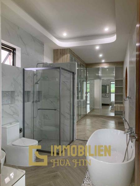 9 x 4 Infinity-Pool mit Sichtglas / Bergblick / Große Europäische Küche