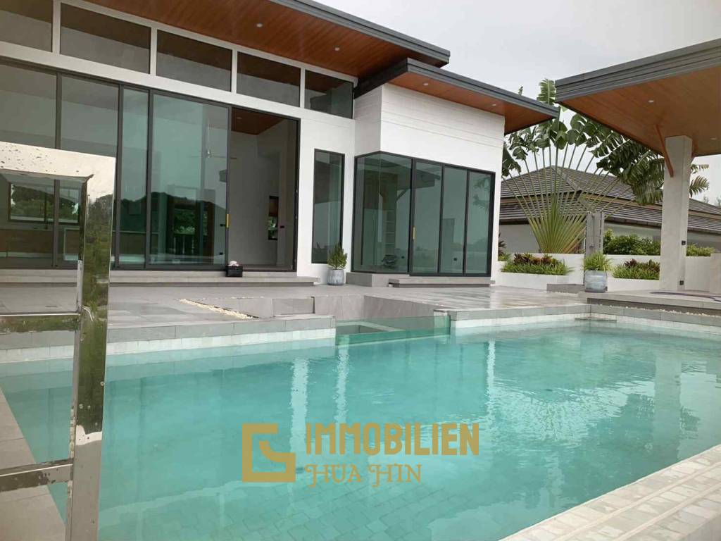 9 x 4 Infinity-Pool mit Sichtglas / Bergblick / Große Europäische Küche