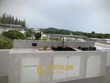 9 x 4 Infinity-Pool mit Sichtglas / Bergblick / Große Europäische Küche