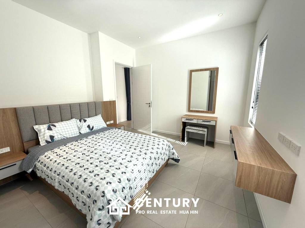 926 Kvm 3 Seng 3 Bad Villa for Salg