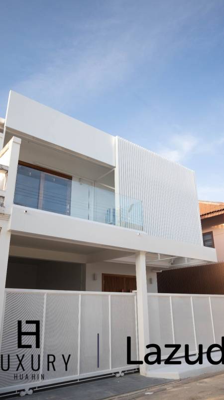 ทาวน์เฮ้าส์สองชั้นสไตล์โมเดิร์นที่หนองแค หัวหิน