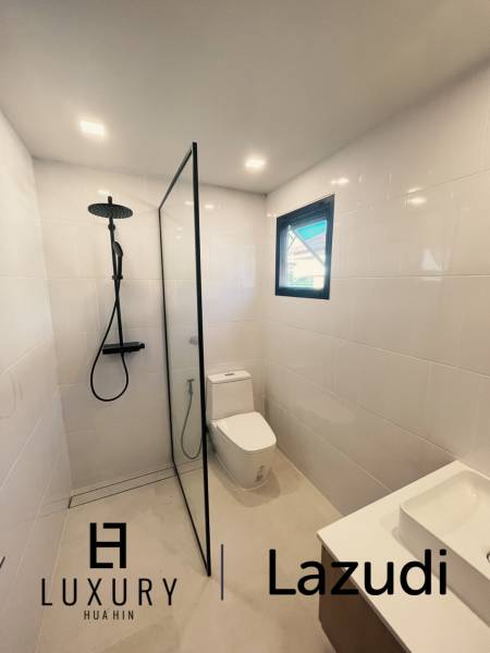 ทาวน์เฮ้าส์สองชั้นสไตล์โมเดิร์นที่หนองแค หัวหิน