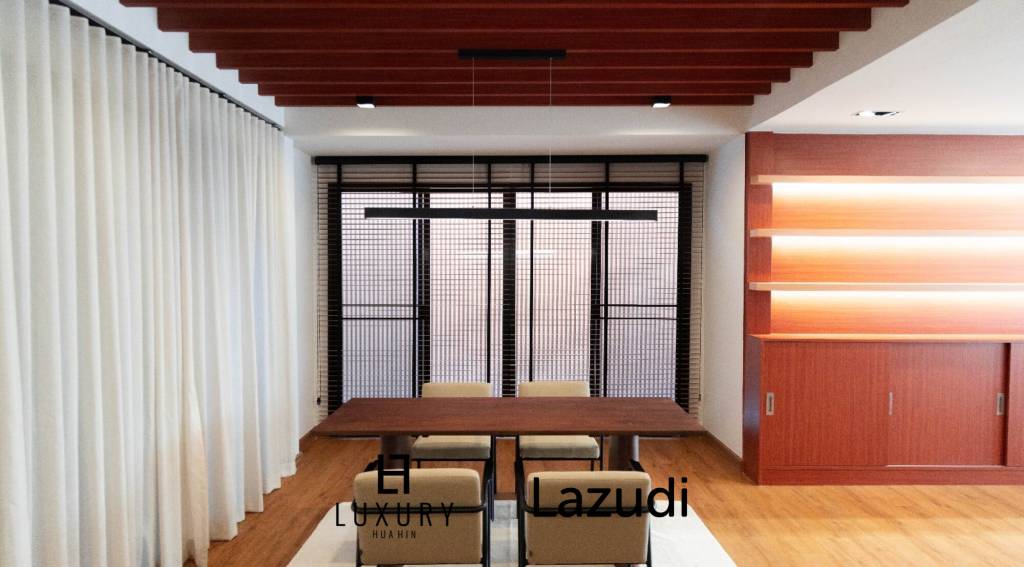 ทาวน์เฮ้าส์สองชั้นสไตล์โมเดิร์นที่หนองแค หัวหิน