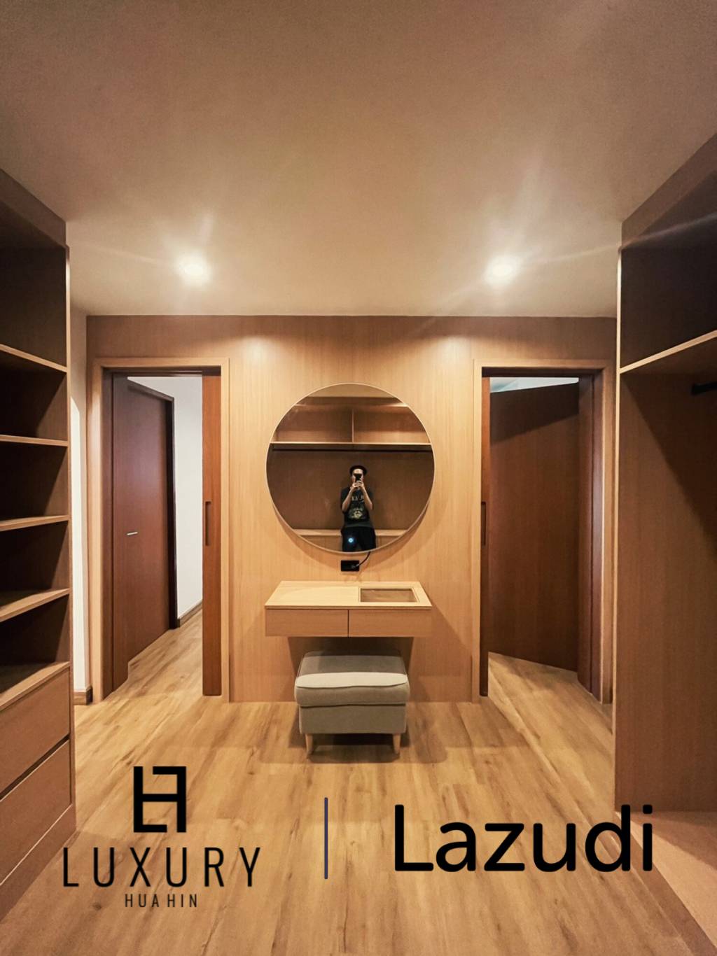 ทาวน์เฮ้าส์สองชั้นสไตล์โมเดิร์นที่หนองแค หัวหิน