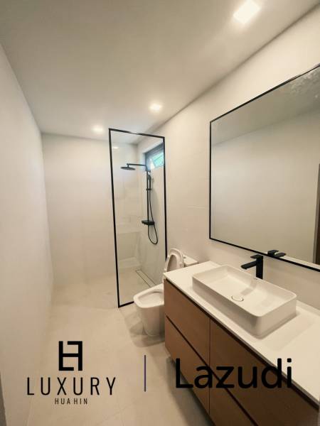 ทาวน์เฮ้าส์สองชั้นสไตล์โมเดิร์นที่หนองแค หัวหิน