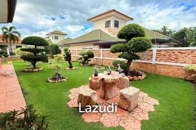 Beautifully landscaped garden / Exclusive facilities / Resort with fitness center and communal pool