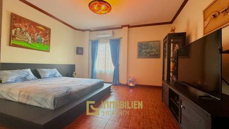 Jardin magnifiquement aménagé / Installations exclusives / Complexe avec centre de remise en forme et piscine commune