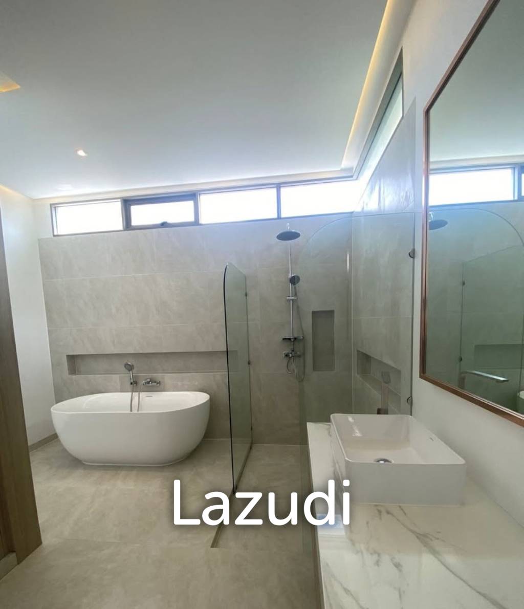 Modern 5-Bedroom Pool Viilla for Rent in Chalong