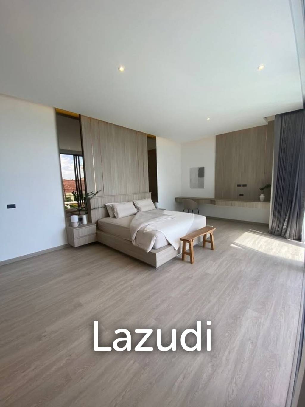 Modern 5-Bedroom Pool Viilla for Rent in Chalong