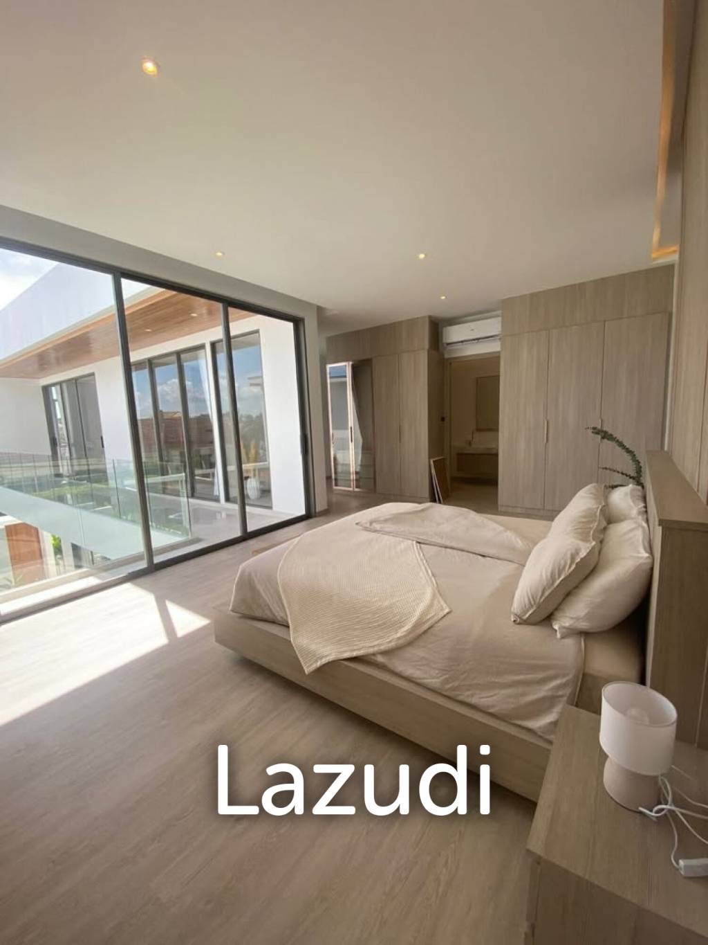 Modern 5-Bedroom Pool Viilla for Rent in Chalong