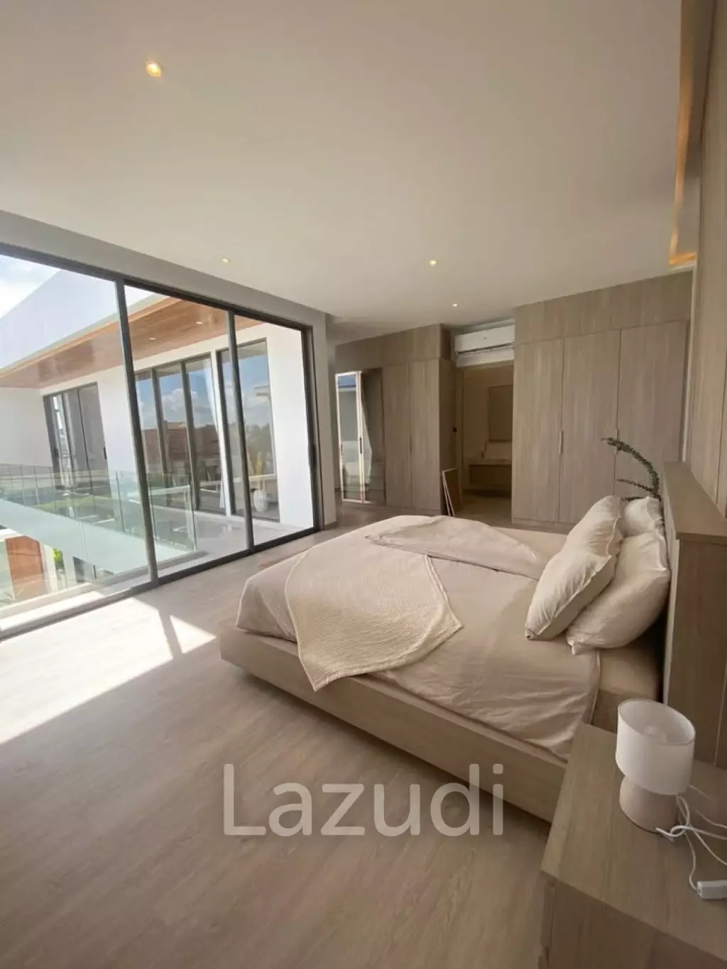 Modern 5-Bedroom Pool Viilla for Rent in Chalong