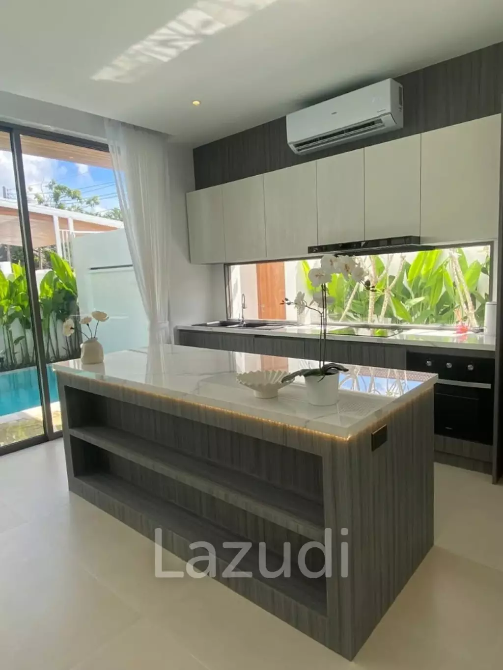 Modern 5-Bedroom Pool Viilla for Rent in Chalong