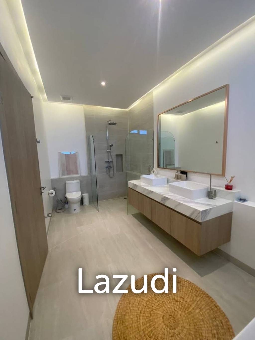 Modern 5-Bedroom Pool Viilla for Rent in Chalong