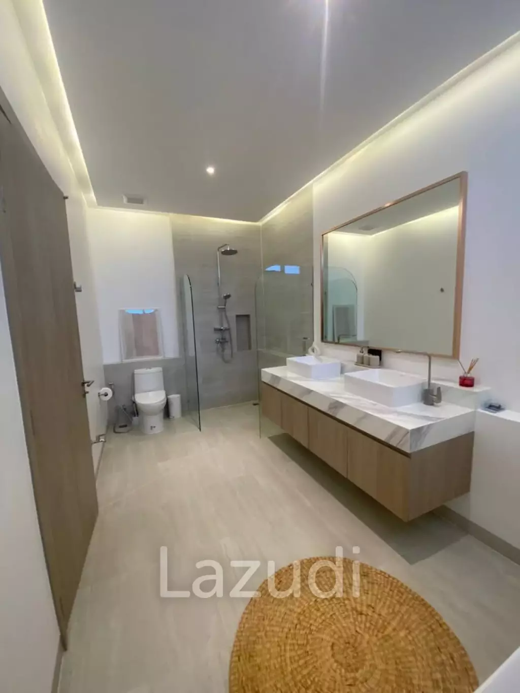 Modern 5-Bedroom Pool Viilla for Rent in Chalong