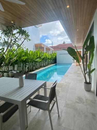 Modern 5-Bedroom Pool Viilla for Rent in Chalong Modern 5-Bedroom Pool Viilla for Rent in Chalong