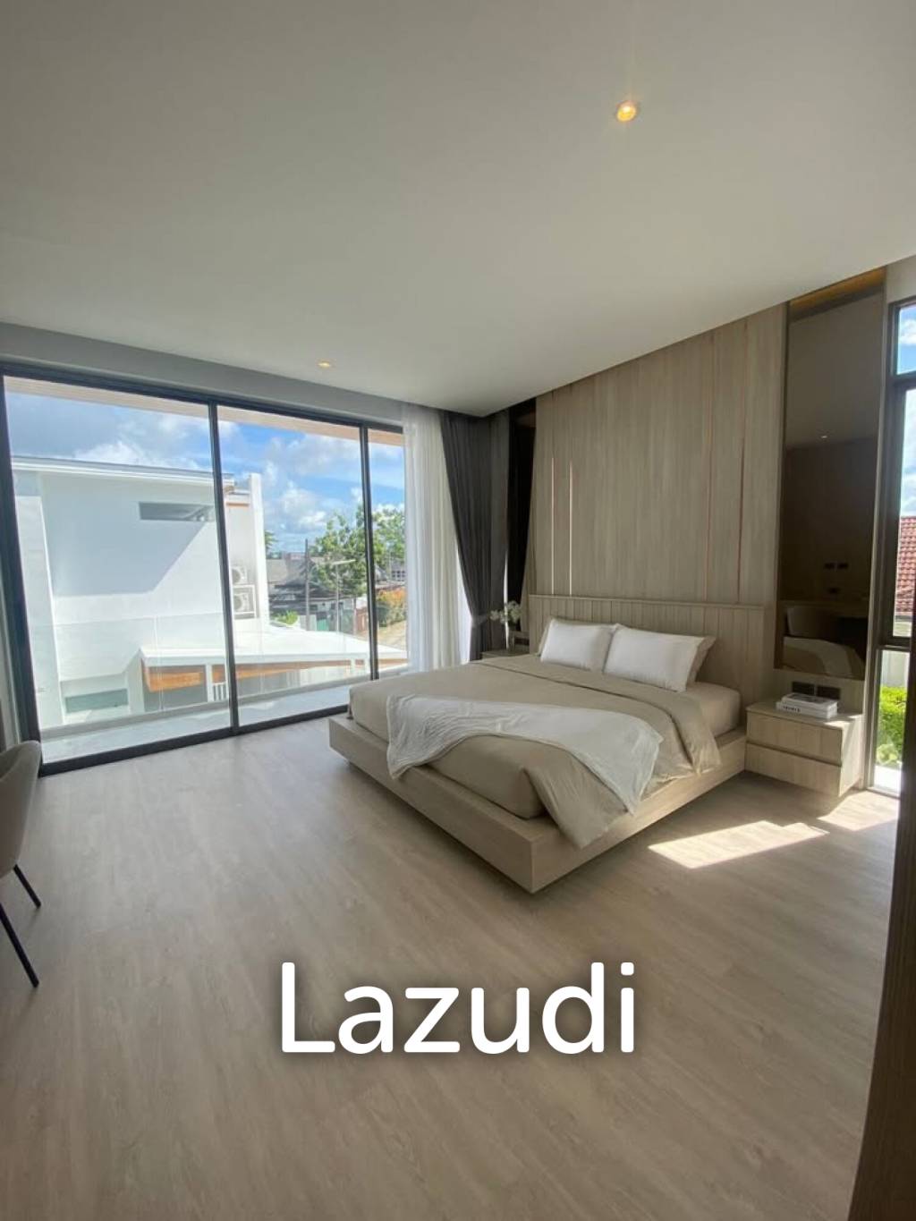 Modern 5-Bedroom Pool Viilla for Rent in Chalong