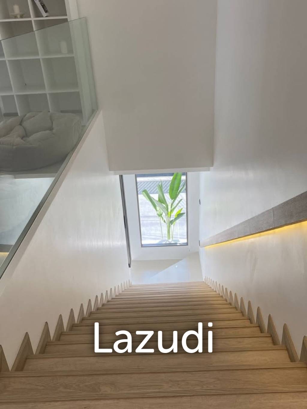 Modern 5-Bedroom Pool Viilla for Rent in Chalong