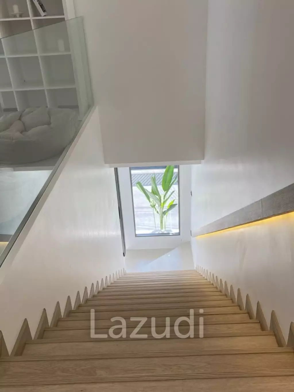 Modern 5-Bedroom Pool Viilla for Rent in Chalong