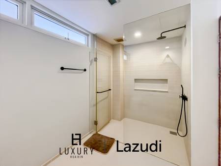 คอนโด 1 ห้องนอน ขนาด 69 ตรม ที่ Wan Vayla ติดหาดเขาเต่า