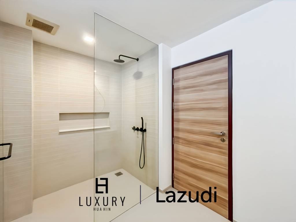 คอนโด 1 ห้องนอน ขนาด 69 ตรม ที่ Wan Vayla ติดหาดเขาเต่า