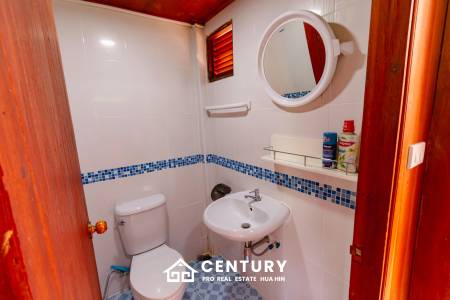 Stunning Thai Wooden Villa with Pool in Pranburi