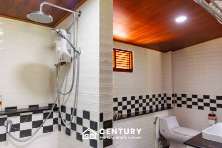 Stunning Thai Wooden Villa with Pool in Pranburi