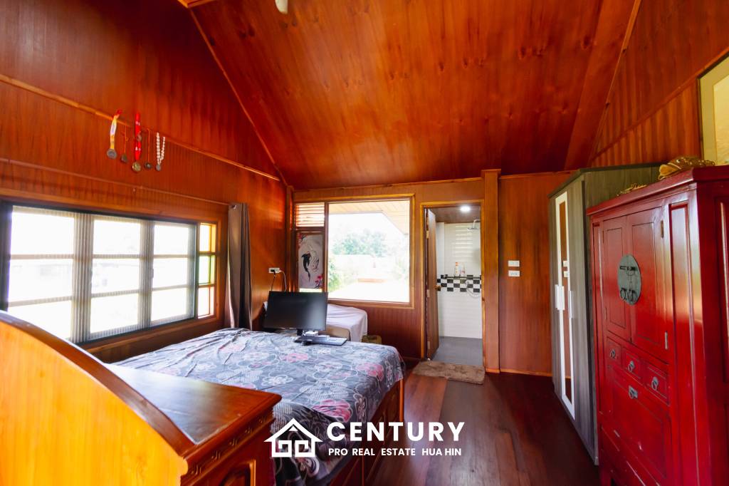 Stunning Thai Wooden Villa with Pool in Pranburi