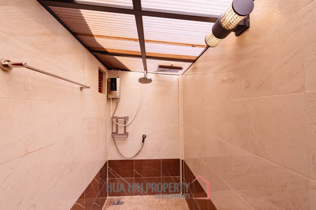 Stunning Thai Wooden Villa with Pool in Pranburi