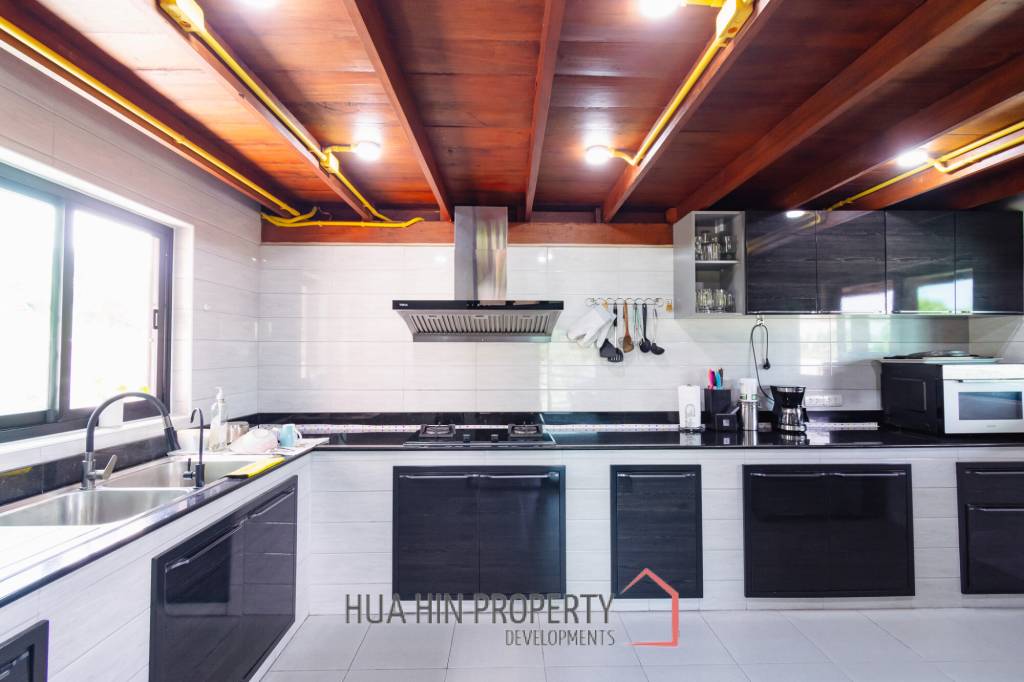 Stunning Thai Wooden Villa with Pool in Pranburi
