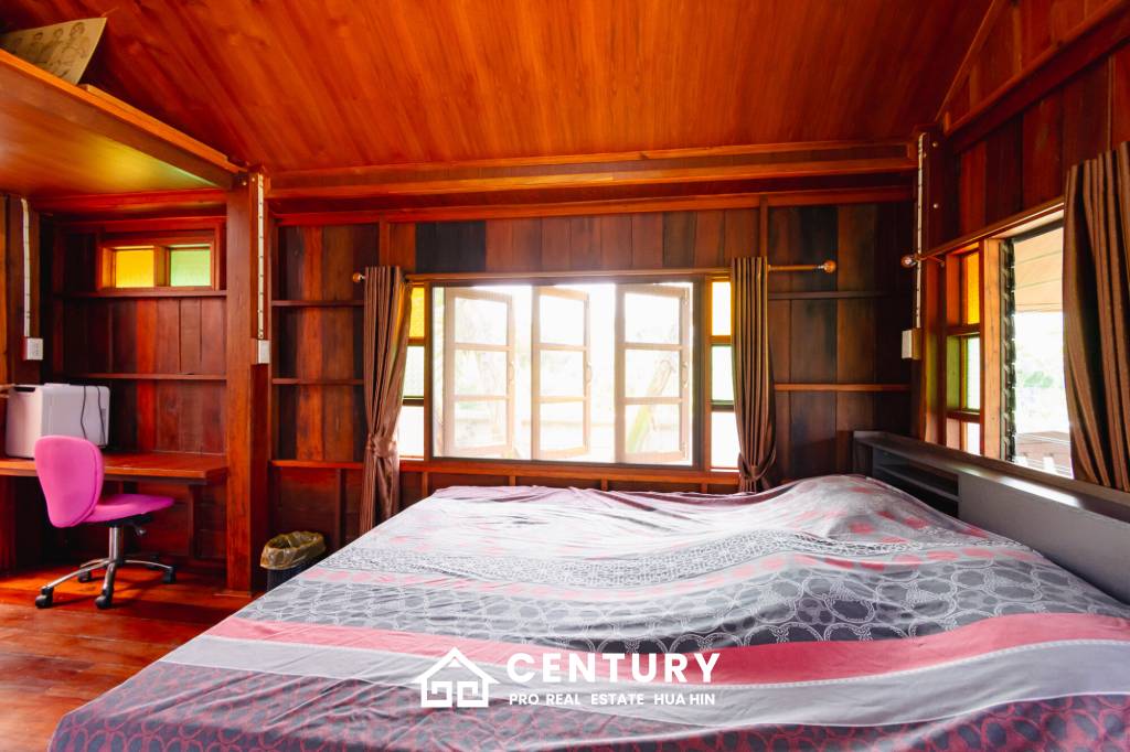 Stunning Thai Wooden Villa with Pool in Pranburi