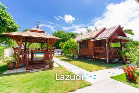 Stunning Thai Wooden Villa with Pool in Pranburi