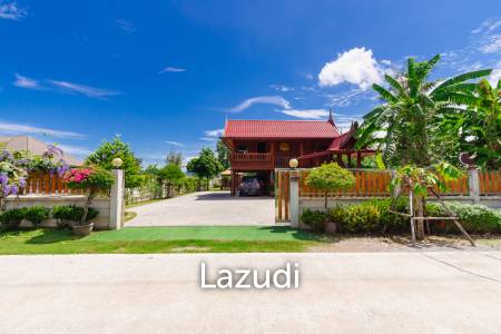 Stunning Thai Wooden Villa with Pool in Pranburi