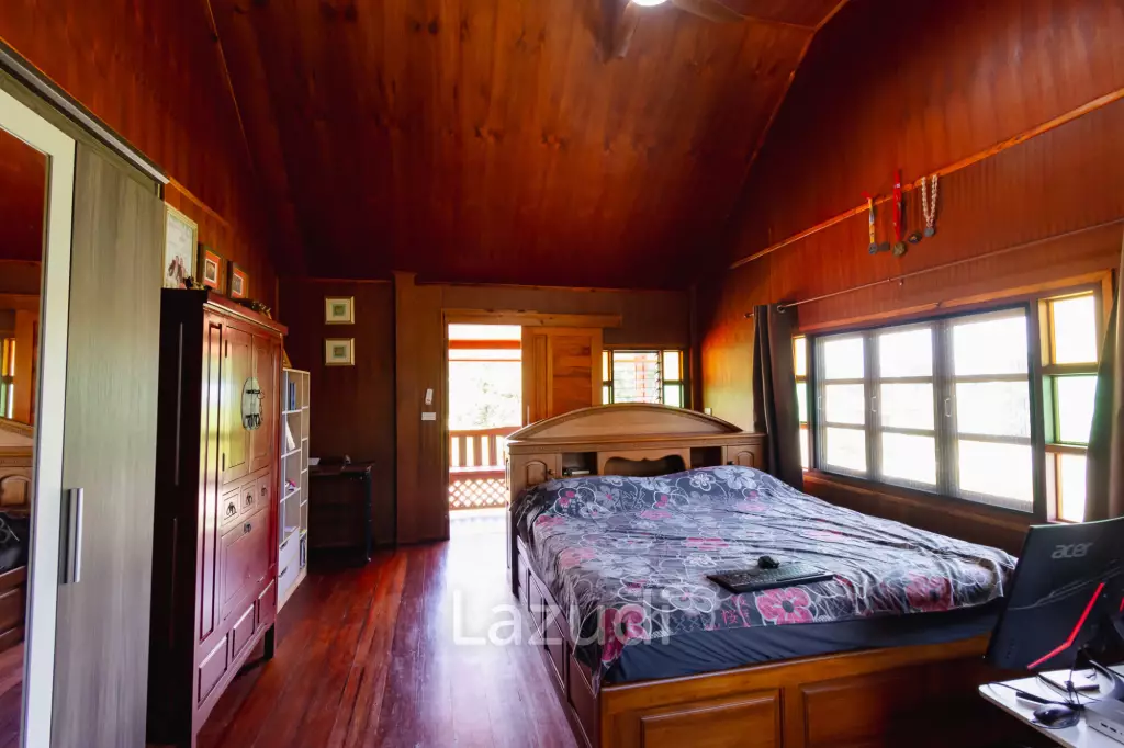 Stunning Thai Wooden Villa with Pool in Pranburi