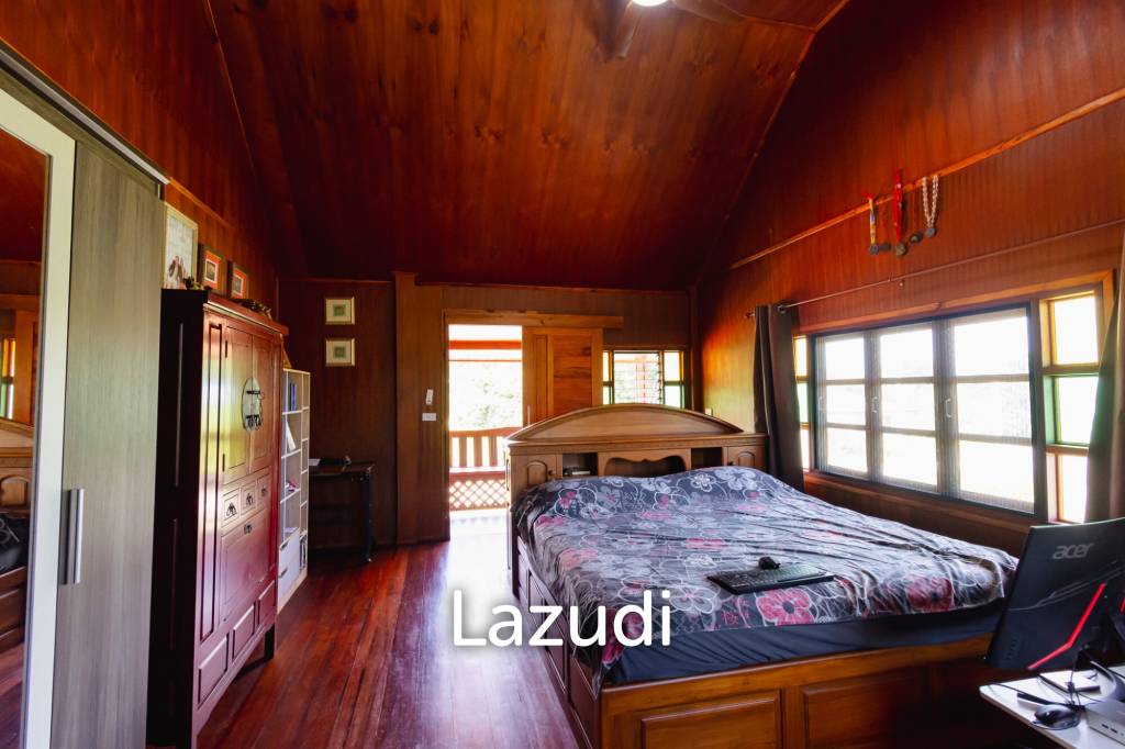 Stunning Thai Wooden Villa with Pool in Pranburi