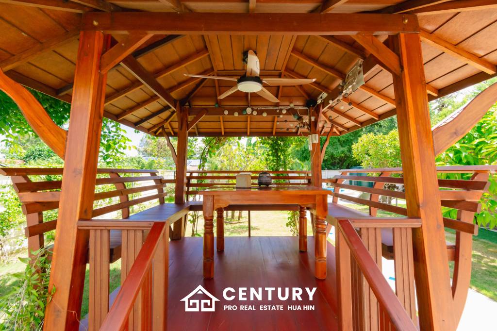 Stunning Thai Wooden Villa with Pool in Pranburi