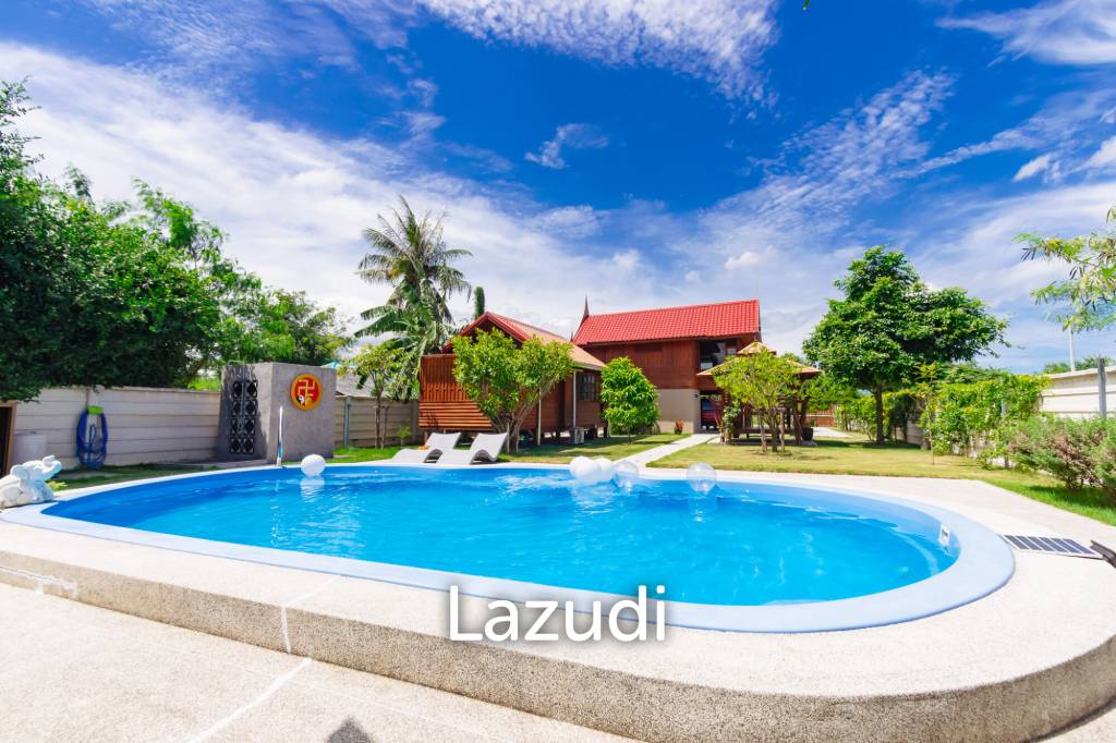 Stunning Thai Wooden Villa with Pool in Pranburi