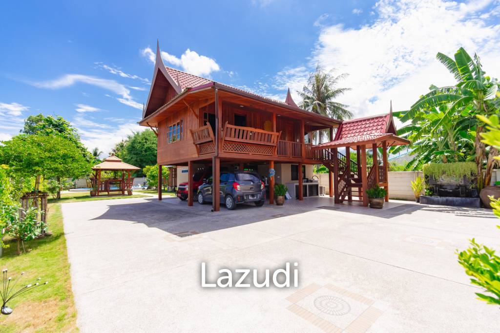 Stunning Thai Wooden Villa with Pool in Pranburi