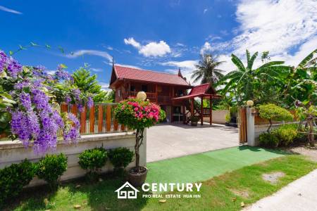 Stunning Thai Wooden Villa with Pool in Pranburi