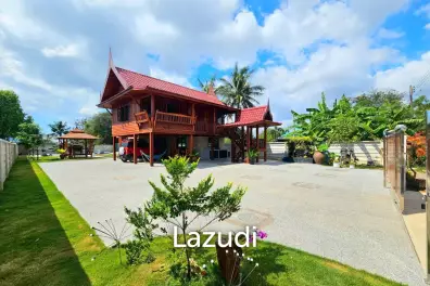 Stunning Thai Wooden Villa with Pool in Pranburi